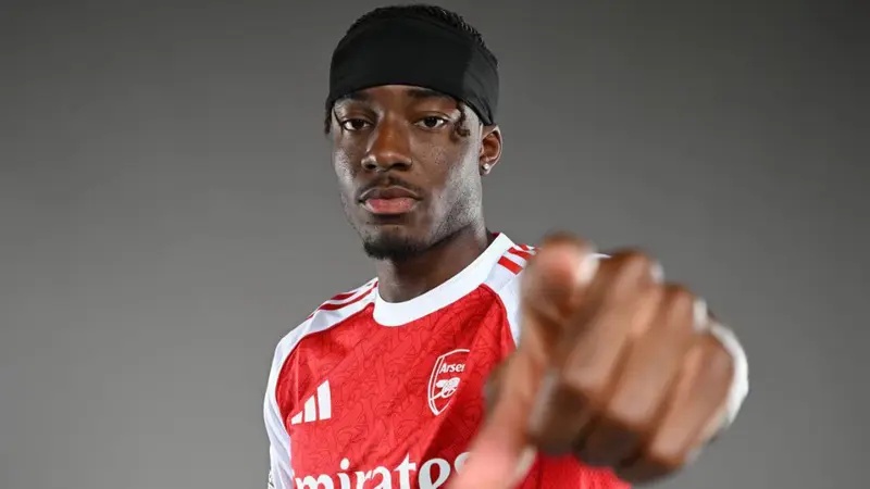 Noni Madueke: Tương lai ở cánh trái