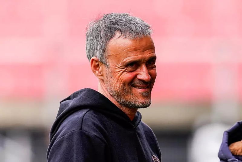 Luis Enrique lo lắng trước trận tái ngộ Barcelona