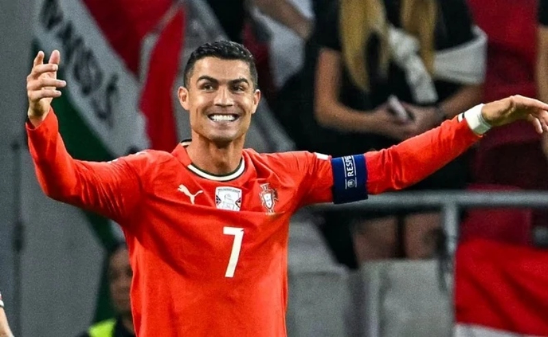 Ronaldo san bằng kỷ lục của Carlos Ruiz tại vòng loại World Cup